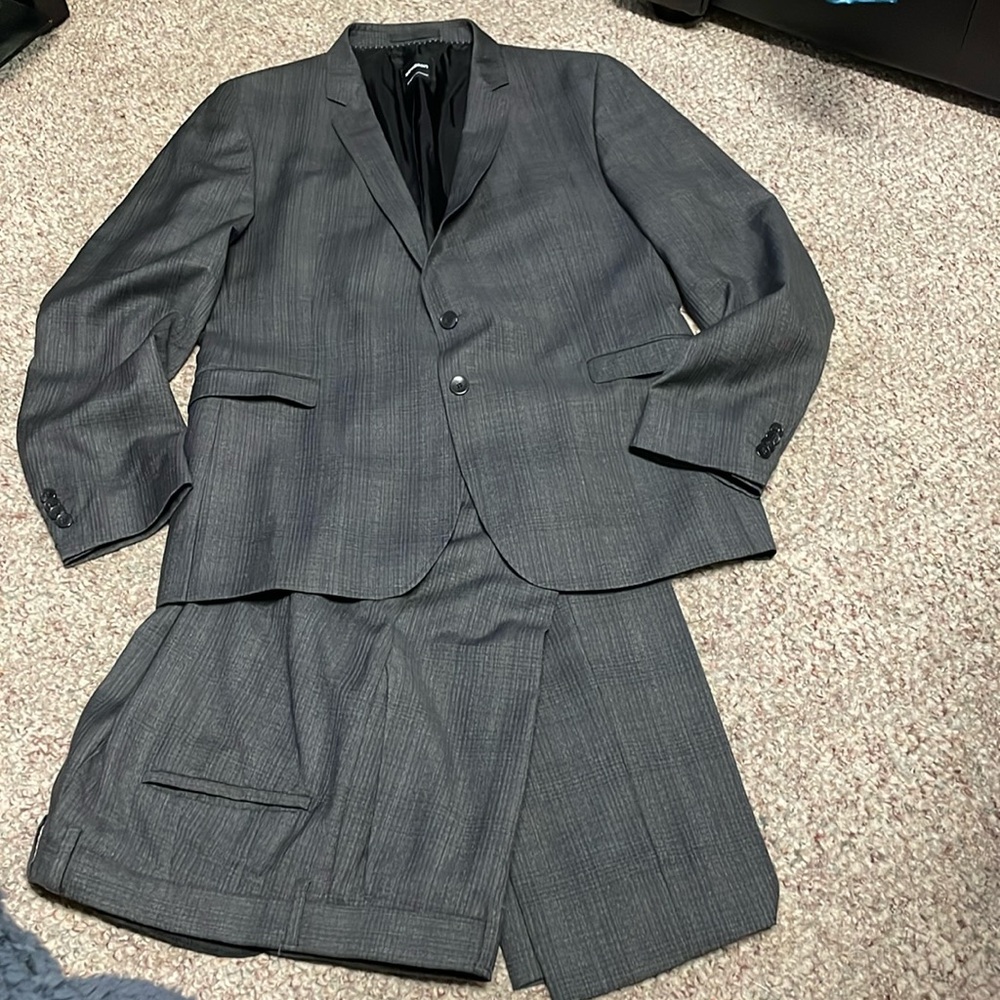 Strellson suit - new condition